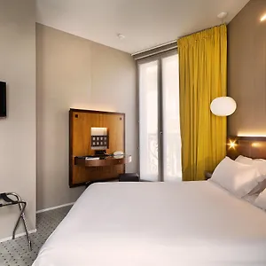 3* מלון Chateaudun Opera